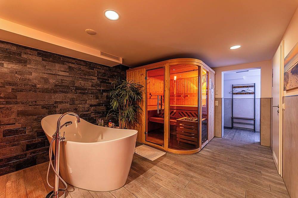 Ganze Wohnung, Exklusives Day Spa Streudorf mit privater Sauna und modernem Wellnessbereich in Gunzenhausen, Fränkisches Seenland