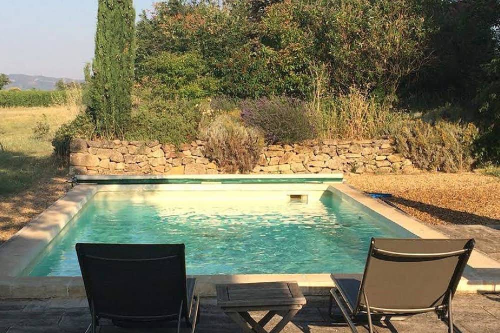 Un chalet privé parfait et piscine privée in Pertuis, Parc naturel régional du Luberon