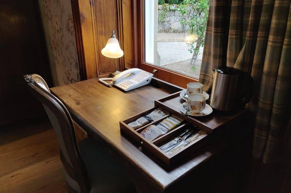 The Rowanberry Suite is named after the Highlands distinctive Rowanberry trees. in Highlands