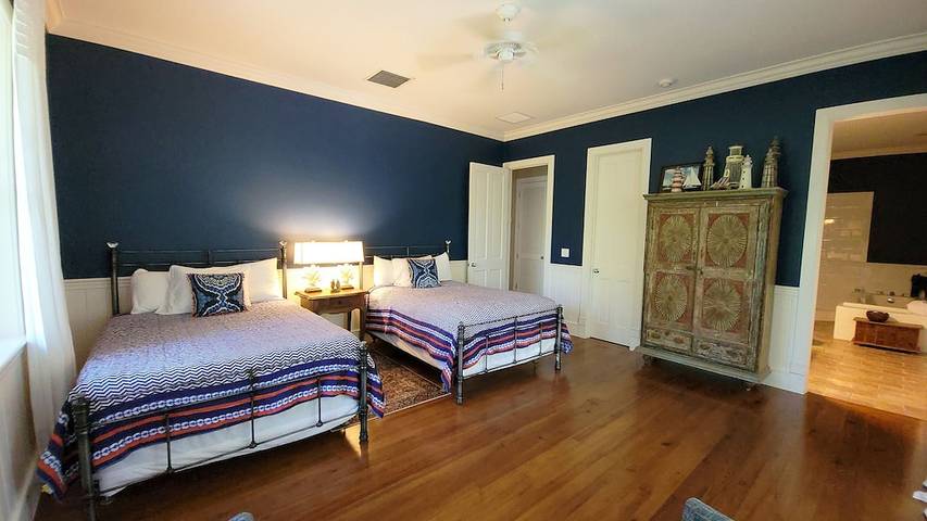 Vacation rental for 12 people, with hot tub and balcony/terrace in Islamorada