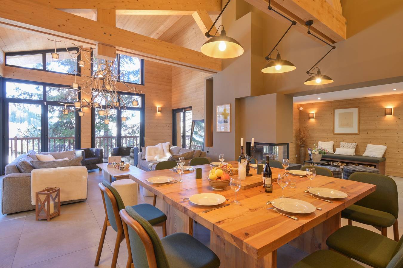 Luxe Chalet met Zwembad, Bergzicht, Wi-Fi en Airco in La Plagne in La Plagne, La Plagne-Tarentaise