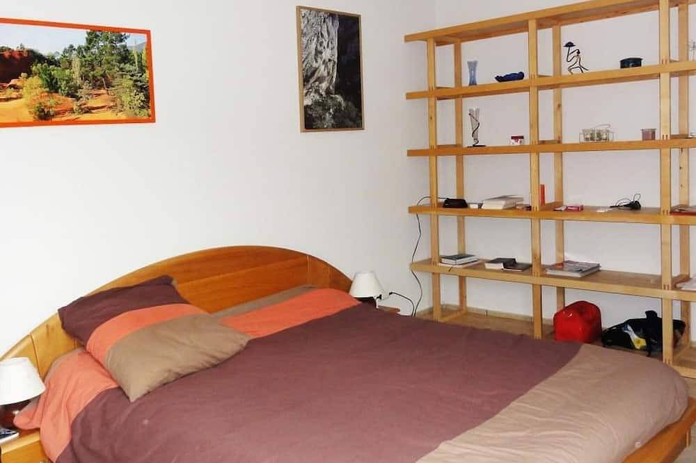 Ganze Wohnung, Schöne 67m² Ferienwohnung, 2 Schlafzimmer, Parkplatz, Südbalkon – Briançon in Briançon, Serre Chevalier