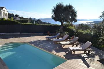 Villa für 6 Personen, mit Whirlpool und Garten sowie Terrasse in Sainte-Maxime