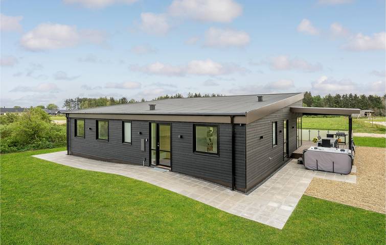 Ferienhaus für 9 Personen, mit Terrasse und Garten sowie Sauna in Hostrup Strand - 2