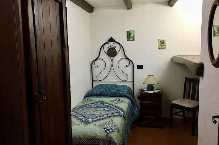 Appartamento intero, Taverna semi-interrato tradizionale sarda - a 5 min dal mare in Ogliastra in Girasole, Provincia di Ogliastra