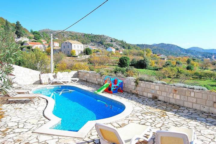 Villa con piscina per 10 persone, con balcone e vista oceano, con animali domestici in Grad Dubrovnik