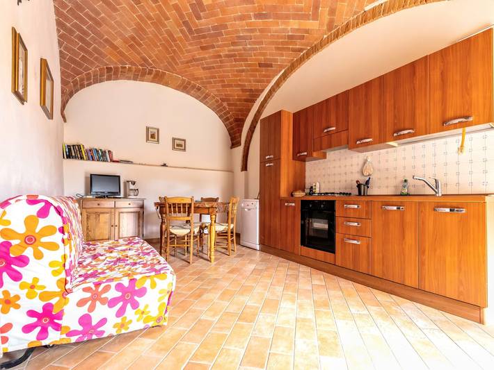 Cascina in Toscana con piscina in Asciano, Siena e dintorni