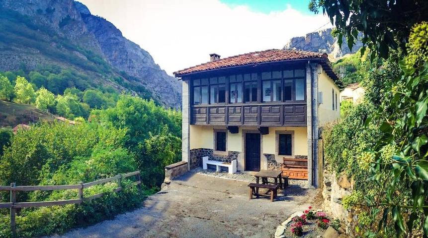Apartamento para 7 personas, con Terraza en Oseja de Sajambre