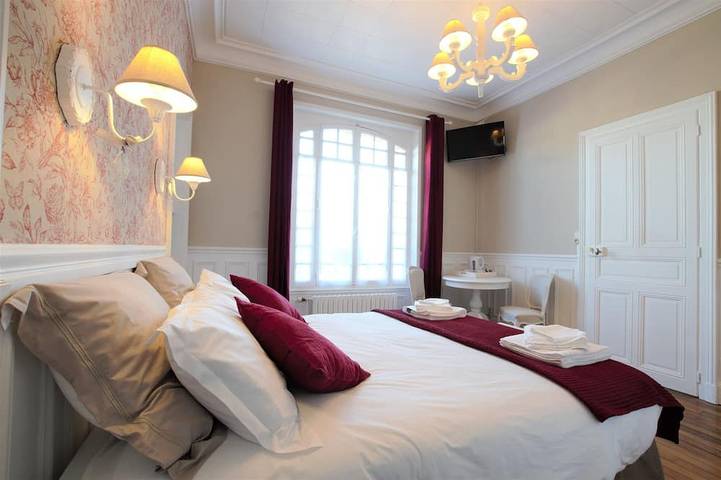 Chambre d’hôte pour 2 personnes, avec Jardin à Sainte-Savine