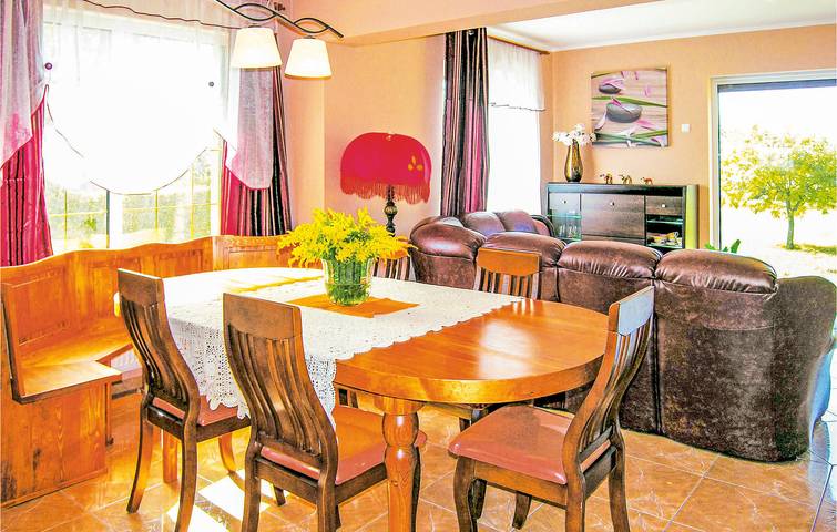 Ferienhaus für 10 Personen mit Terrasse in Nowe Warpno, Stettiner Haff