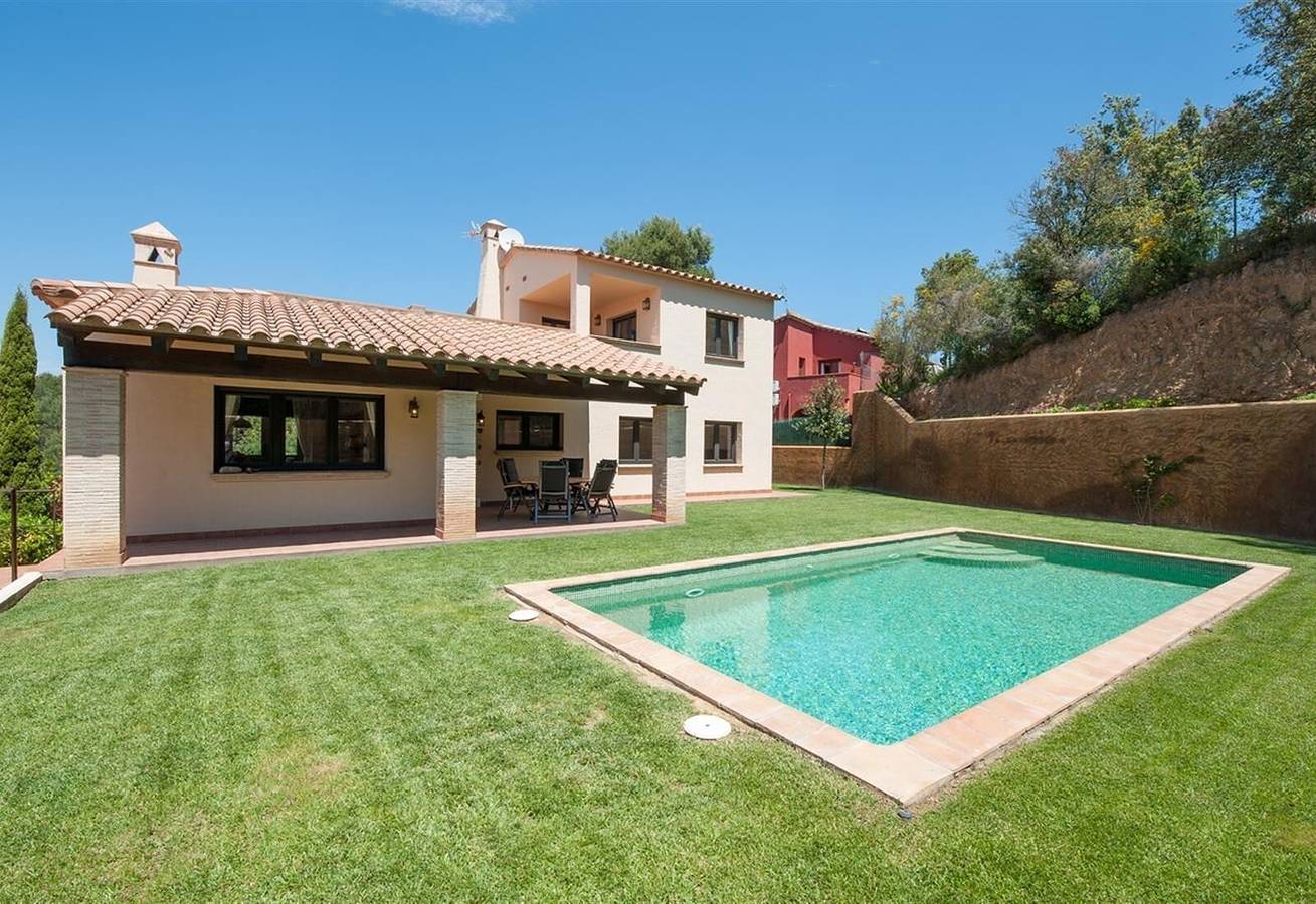 Maison de vacances 'Villa parfaite avec piscine privée' avec vue sur les montagnes & Wi-Fi in Begur, Costa Brava