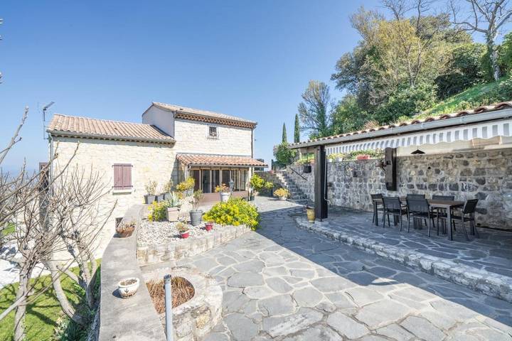 Maison de vacances pour 7 personnes, avec jardin ainsi que piscine et vue, animaux acceptés
