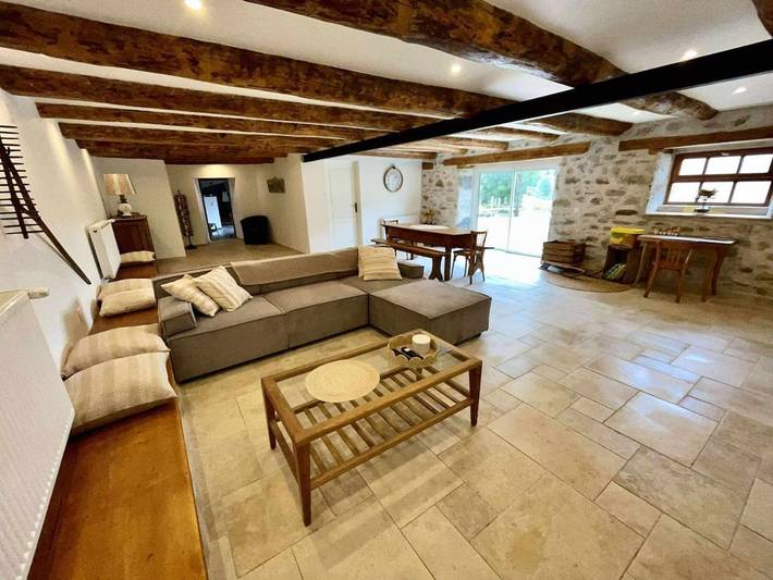 Location de vacances pour 13 personnes, avec jardin, adapté aux familles à Ruynes-en-Margeride - 3