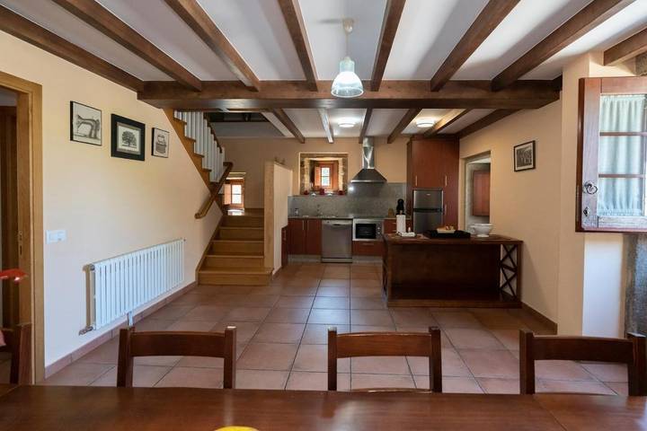 Casa rural para 8 personas, con Balcón y Terraza además de Jardín y Vistas en Santiago de Compostela - 2