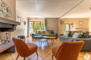 Gîte pour 14 Personnes dans Ceyssat, Région de Clermont-Ferrand, Photo 2