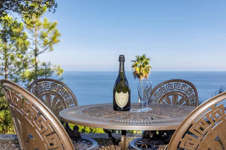 Magnificent villa with sea view in Theoule sur Mer in Théoule-sur-Mer, Costa mediterránea (Francia)