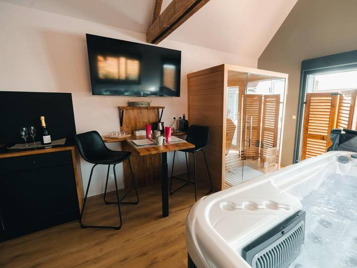 Gîte pour 2 personnes, avec jacuzzi et terrasse ainsi que sauna et jardin à Samer - 3