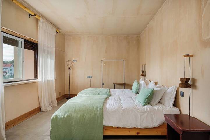 Full Boutique B&B for Events, Retreats, Groups - Azenhas do Mar Valley House in Azenhas do Mar, Costa de Lisboa