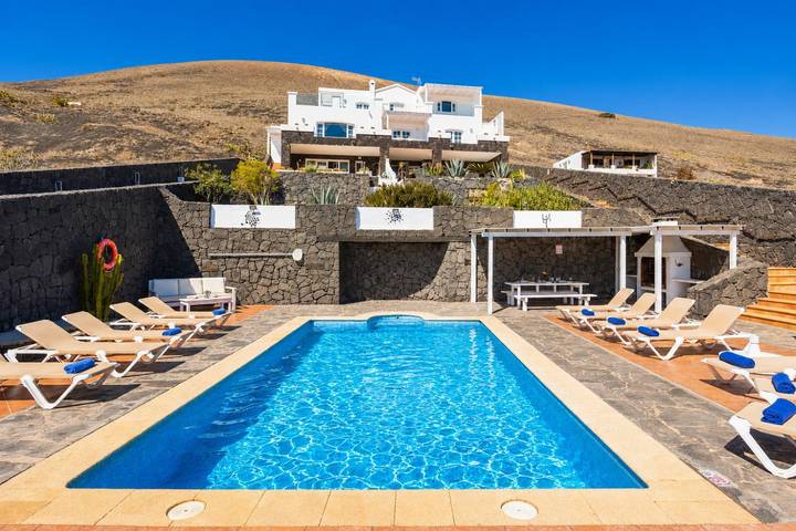 Ferienhaus für 18 Personen, mit Balkon und Terrasse sowie Garten auf Lanzarote - 3