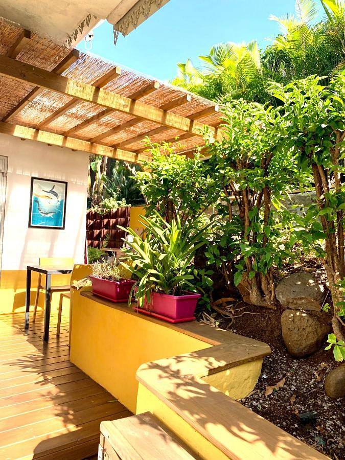 Appartement de vacances pour 2 personnes, avec vue ainsi que piscine et jardin