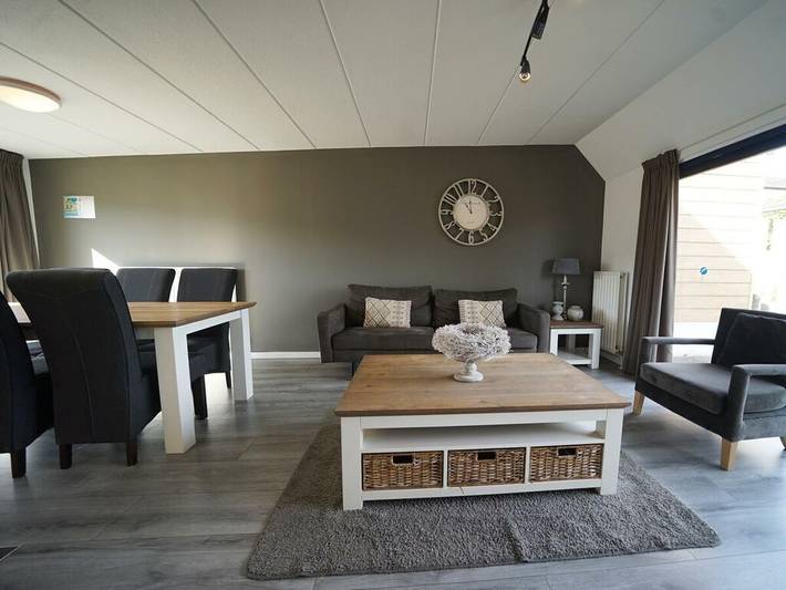 Location de vacances pour 4 personnes, avec jardin à Mol - 2