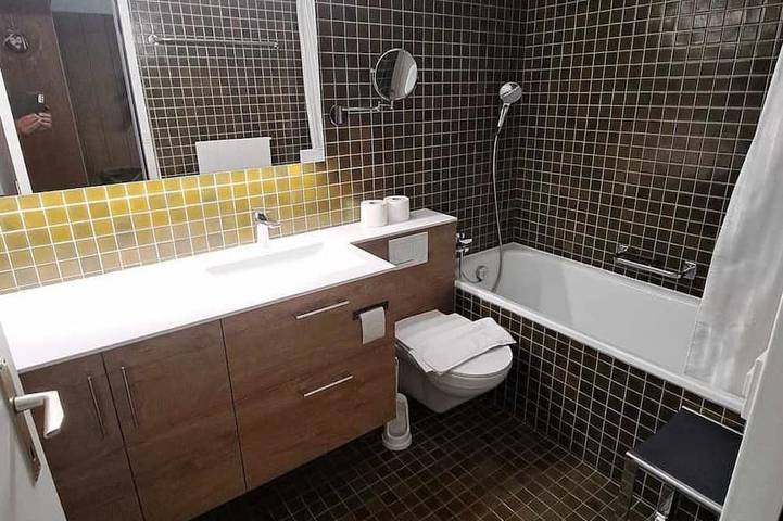 Entire apartment, I dr Rehwiesa C21 Appartement/Fewo, Bad, Wc, 4-Bettwohnung 4-Bettwohnung in Arosa, Plessur alps