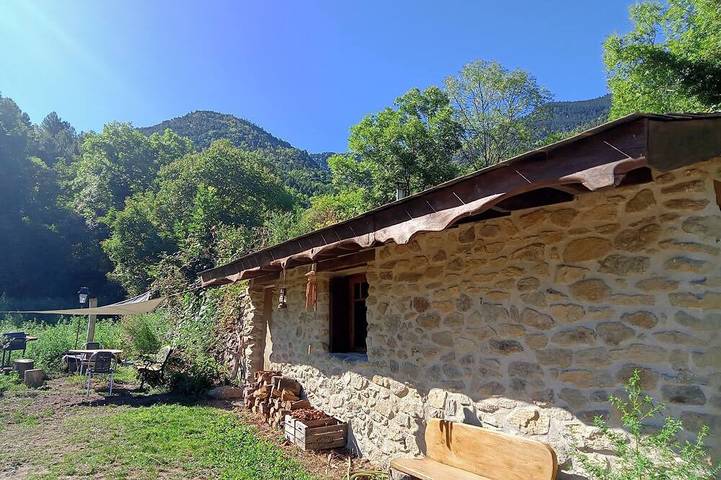 Location de vacances pour 2 personnes à Escaro