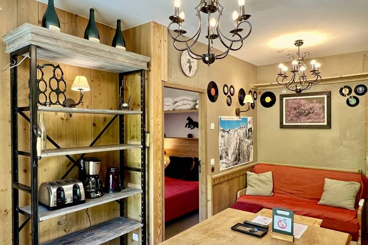 Gîte pour 13 personnes, avec piscine ainsi que sauna et balcon, adapté aux familles à Risoul - 3