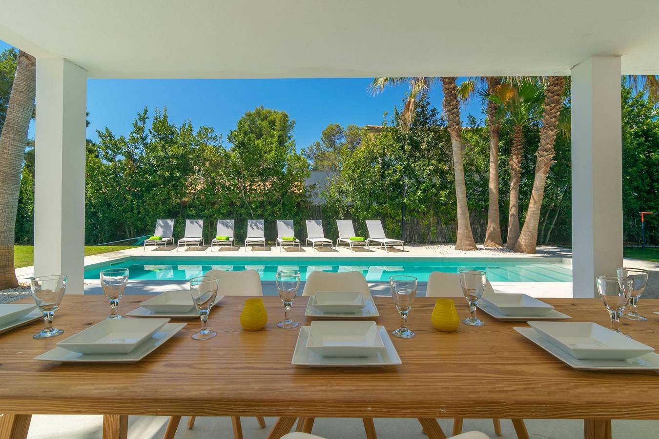 Casa Blanca Nº 1 - Luxurious villa by the sea in a privileged area. Free Wifi. in Costa dels Pins, Son Servera