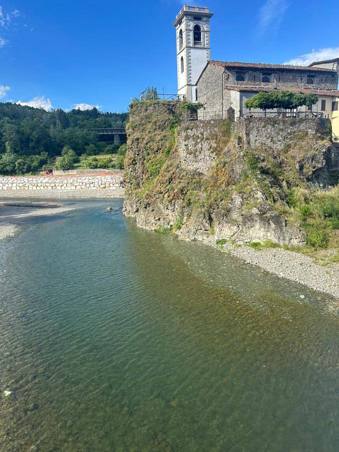 Gîte pour 4 personnes, avec vue sur le lac ainsi que terrasse et vue à Pieve Fosciana - 3