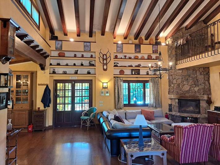 Casa rural para 10 personas, con vistas además de jardín y piscina, Se admiten mascotas en Ojén - 2