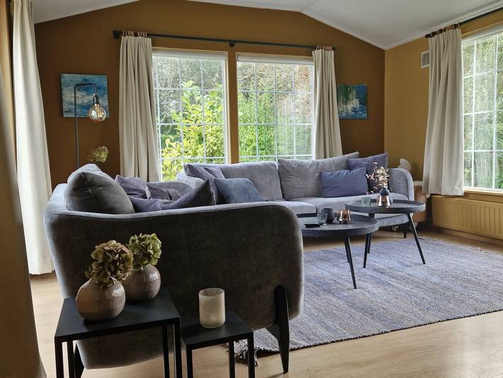 Strandhaus für 4 Personen, mit Balkon/Terrasse und Terrasse sowie Garten in Groede