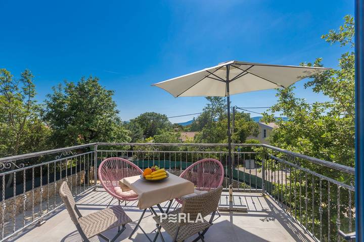 Ferienwohnung für 4 Personen, mit Balkon/Terrasse in Pinezici