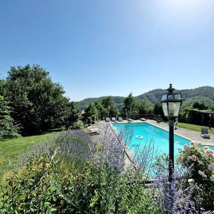 Casa de vacaciones para 8 personas, con jardín además de piscina y vistas - 1