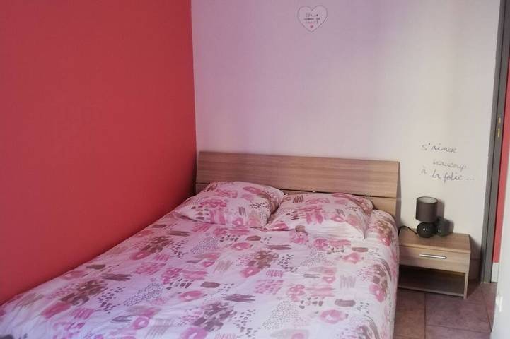 Location de vacances pour 7 personnes, avec jardin à La Fère - 2