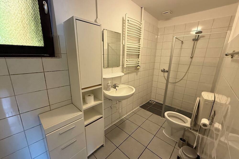 Ganze Wohnung, 4-Bett Apartment mit Küche & Bad | Pension Kalifornia in Osterholz-Scharmbeck, Niedersachsen