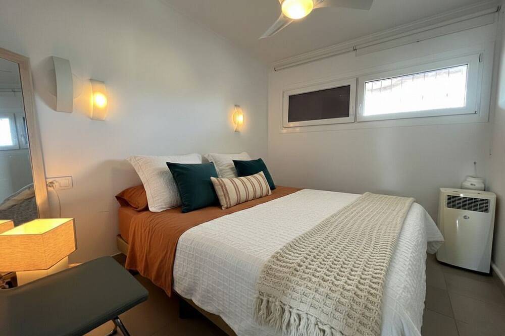 Ganze Wohnung, Sea View Apartment Between Forest and Beach – Cala Vinyes in Magaluf, Calvià