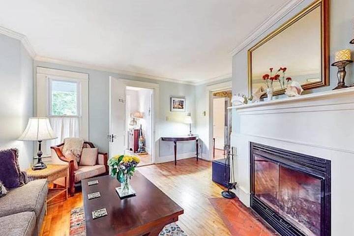 Vacation rental for 11 people, with yard in Kennebunkport