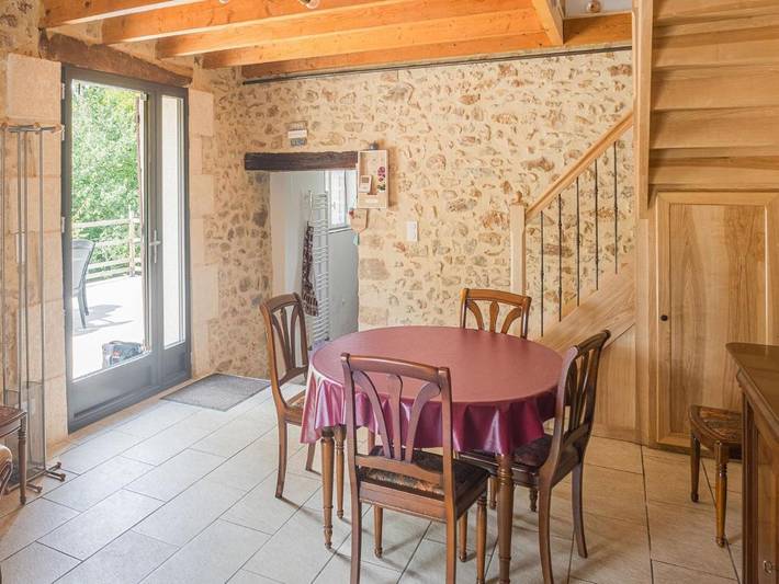 Location de vacances pour 5 personnes, avec Terrasse ainsi que Jardin et Piscine à Saint-Cernin-de-l'Herm - 4