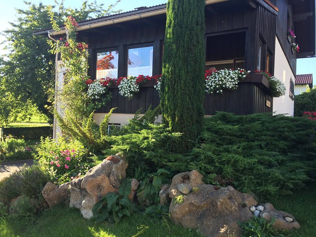 Loibl Max - Familiäre Ferienwohnung mit Gartenterrasse in Bad Griesbach, Bayerische Golf und Thermenland