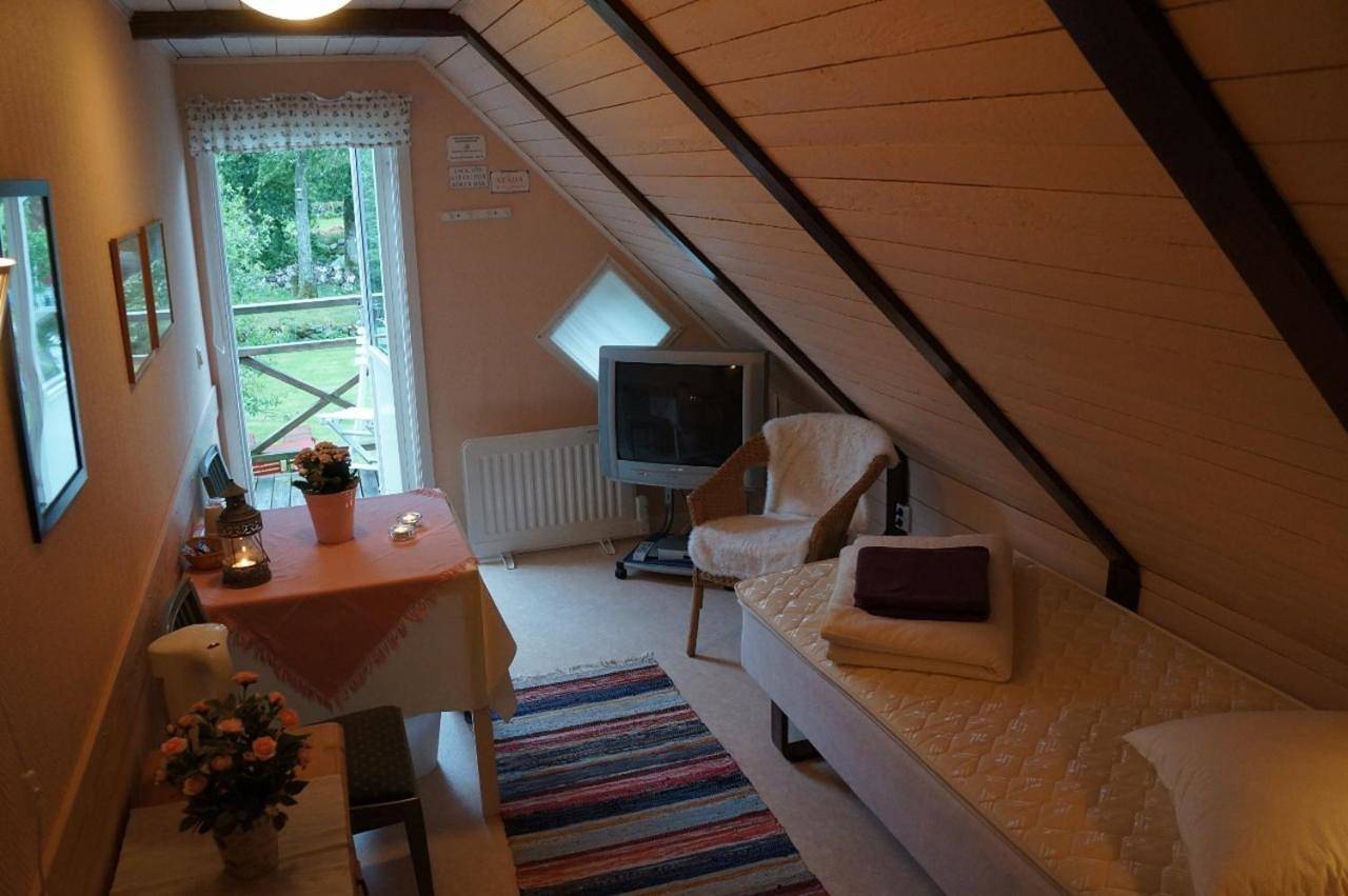 Double Room with Garden View and Shared Bathroom in Ängelholms und Umgebung