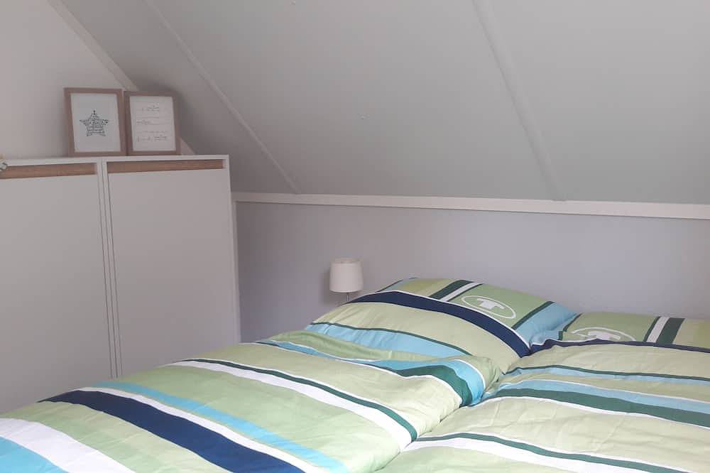 Modern eingerichtetes Ferienhaus für 6 Personen, direkt am Wasser    - Wlan !! in Medemblik, Ijsselmeer