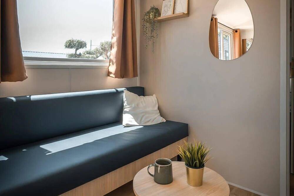 Zecamping 4* espace aquatique animations locatif Tv Lv clim 32m2 in Challans, Valle del Loira