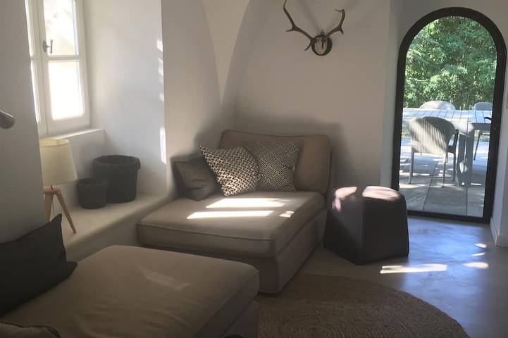 Location de vacances pour 6 personnes, avec terrasse et jardin à Saint-Martin-de-Castillon - 2