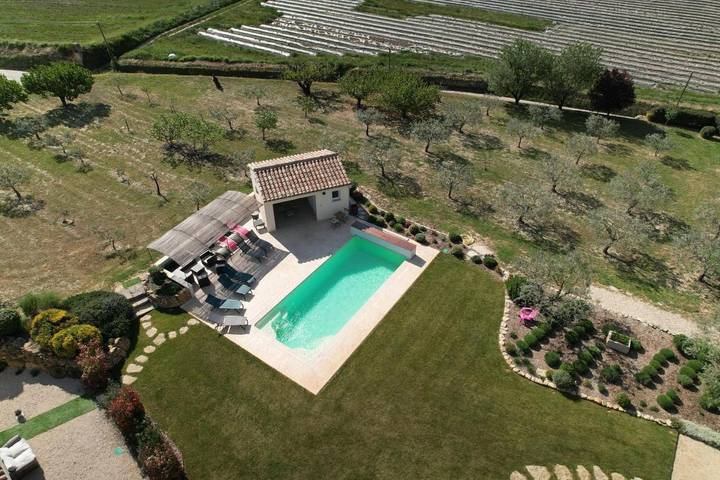 Maison d’hôte pour 2 personnes, avec terrasse et piscine ainsi que jardin et vue à Mazan - 3