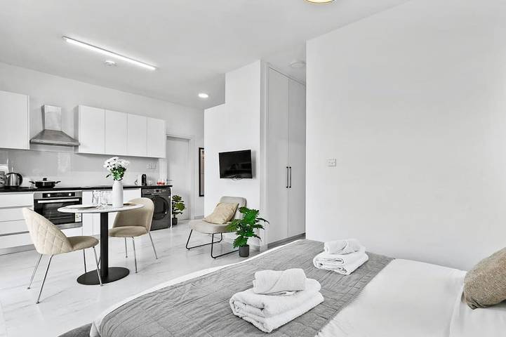 Ganze Wohnung, Style°Limassol 303 Studio von Ezoria Villas in Limassol, Südzypern