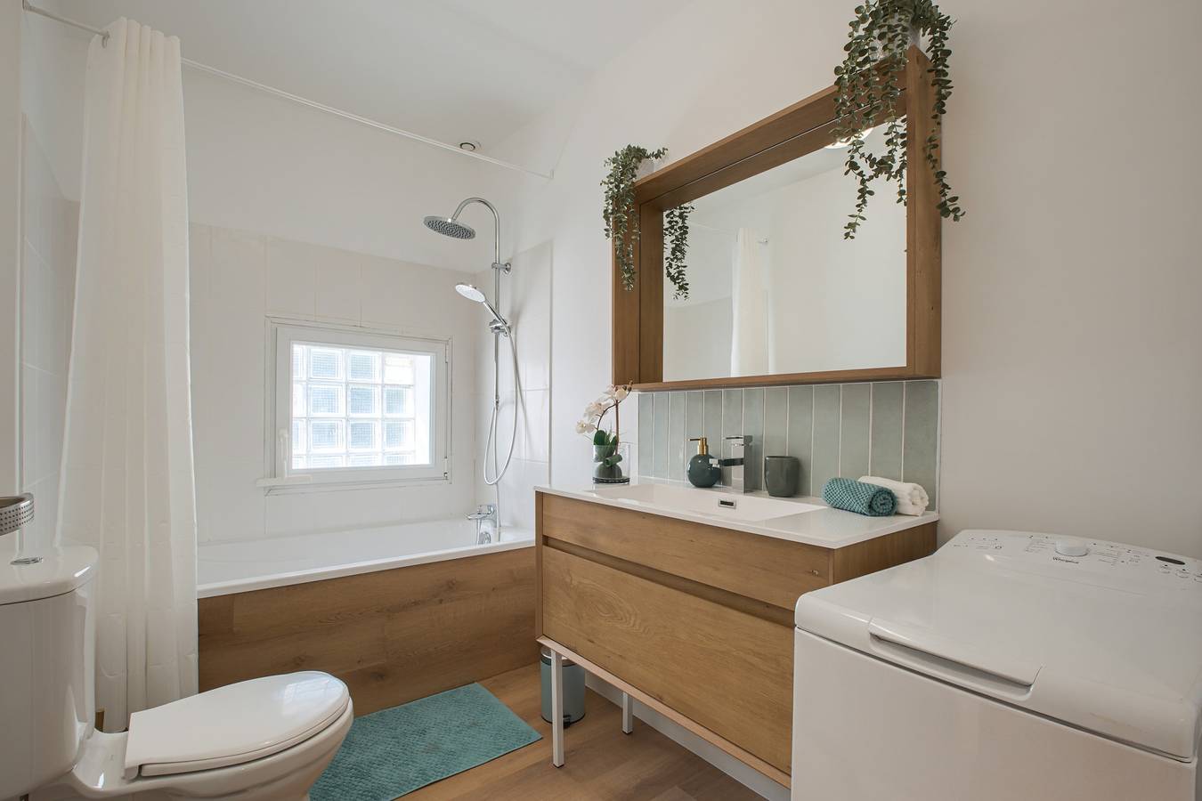 Ganze Wohnung, La Douceur - Wifi - Proche gare in Laval, Mayenne