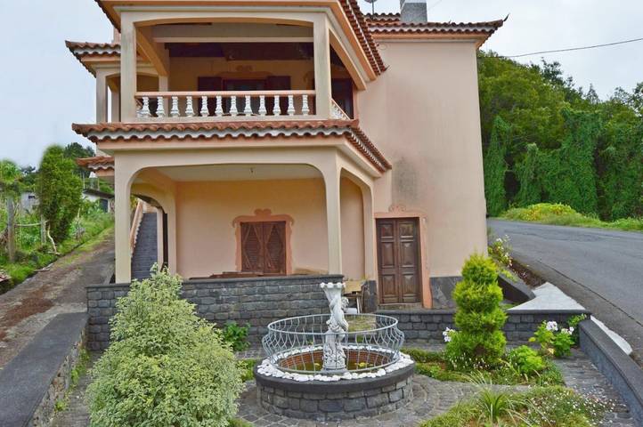 Gîte pour 6 personnes, avec vue ainsi que vue sur le lac et jardin à Santana - 2