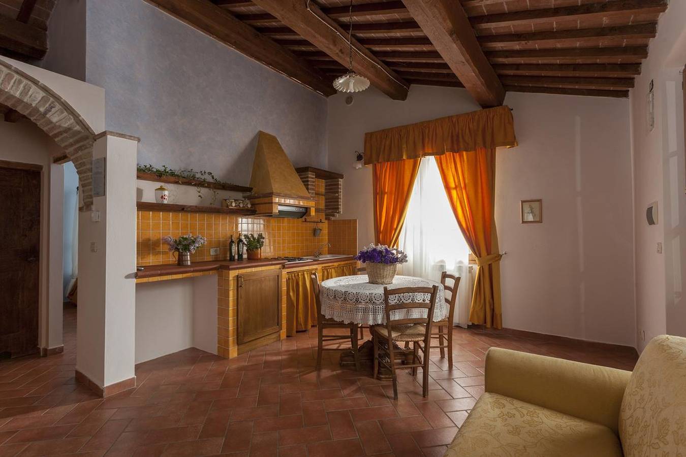 Ganze Wohnung, Helles Apartment in Montepulciano mit Gemeinschaftspool - 45 m² in Montepulciano, Chianti