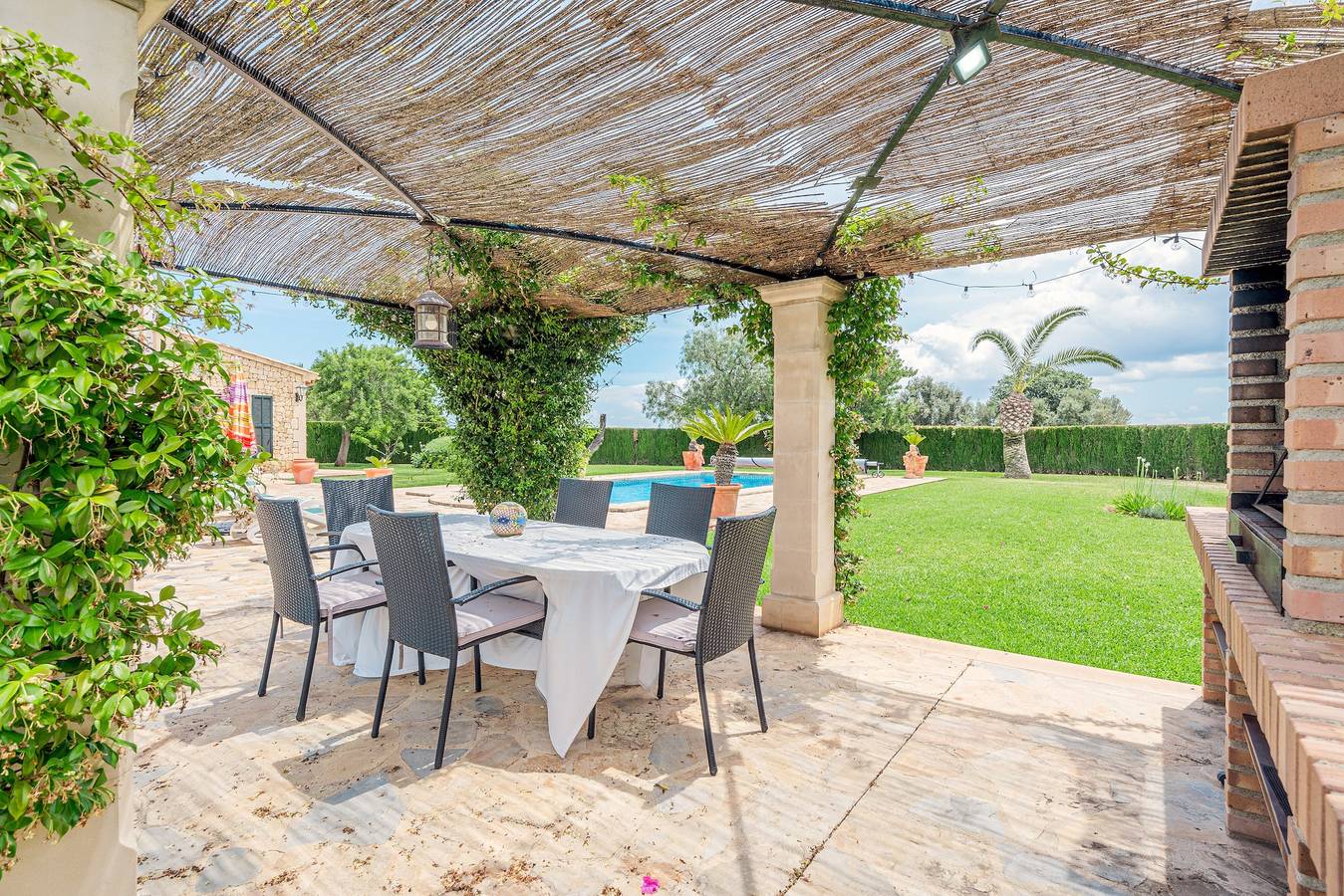 Villa 'Casa Verde' con vistas a la montaña, Wi-Fi y aire acondicionado in Sa Pobla, Mallorca Norte